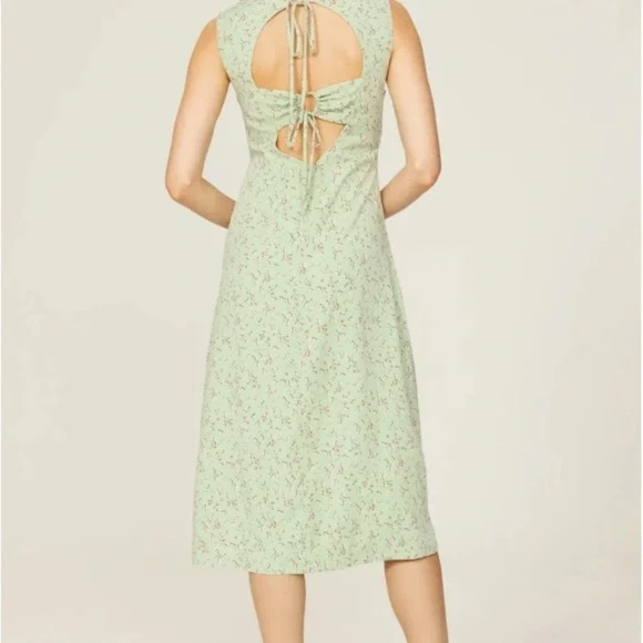 Love Whit- Floral Ruched Dress - Picture 5 of 17